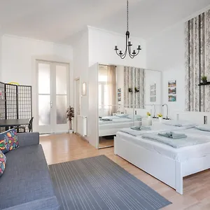  Appartamento K10 - Kazinczy Street Heritage - Location By Bqa Ungheria